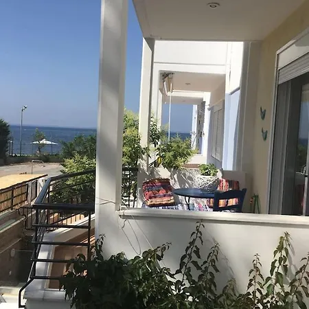 בית נופש Hara's House 1 *