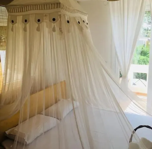 Hara's House 1 Tatil Evi Gerakini